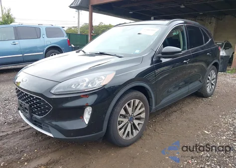 2020 Ford Escape Titanium из США, поврежденный, VIN 1FMCU9J96LUA89813
